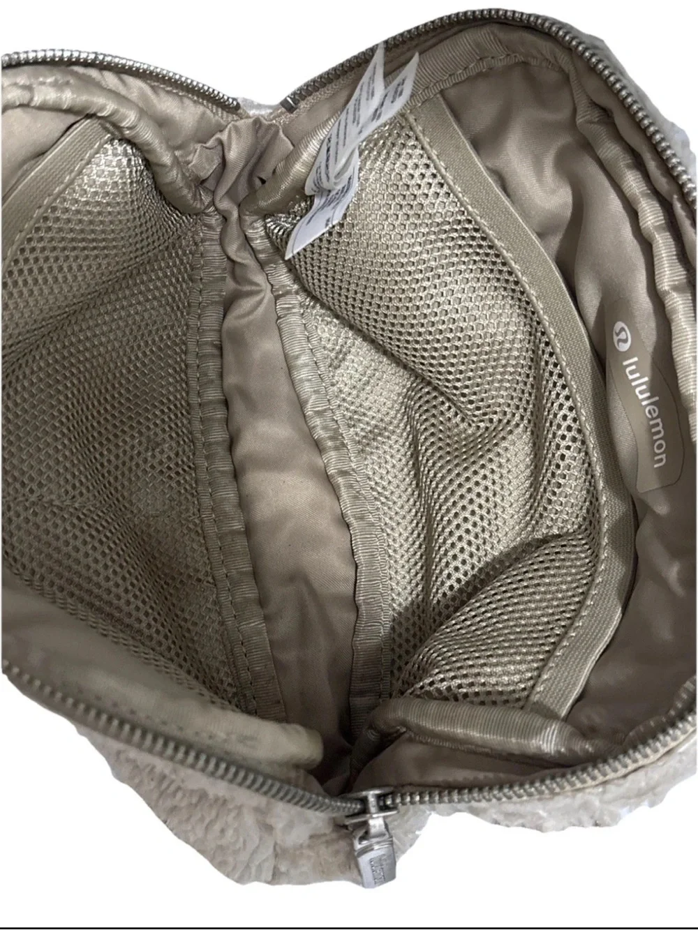 Lululemon Everywhere Crossbody Sherpa Fleece Belt Bag in Cream 1L